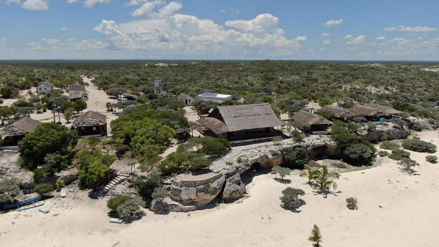 Shangri-La Lodge Ambatomilo Екстер'єр фото