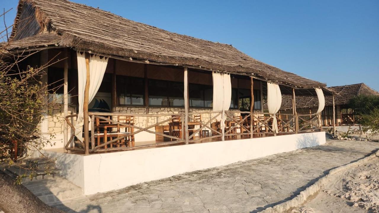 Shangri-La Lodge Ambatomilo Екстер'єр фото