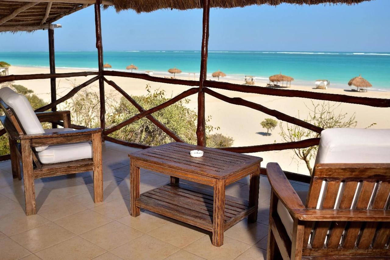 Shangri-La Lodge Ambatomilo Екстер'єр фото